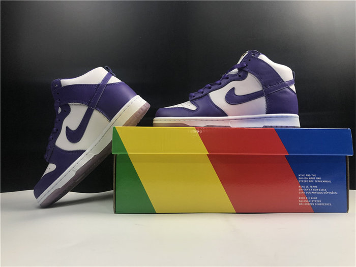 NK Dunk High SP Varsity Purple DC5382-100 detail 2