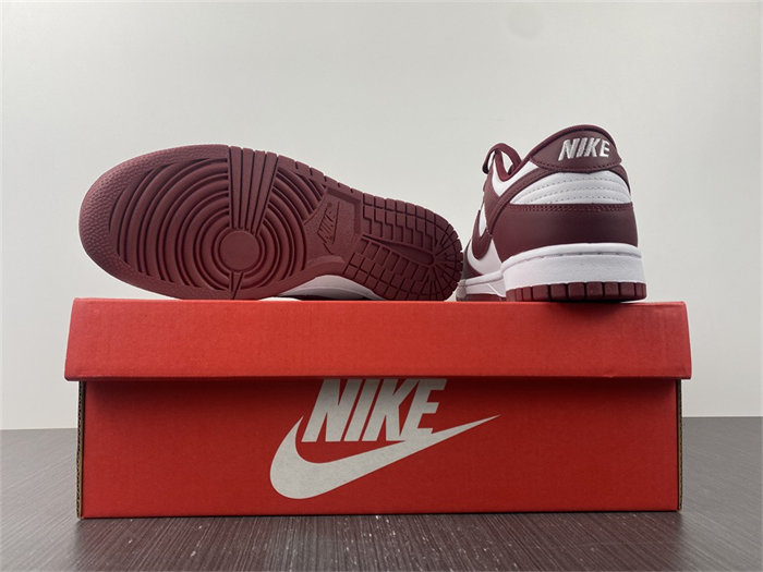 NK Dunk Low Bordeaux DD1503-108 detail 6