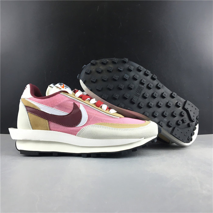 NK LD Waffle sacai BV0073-500 detail 3