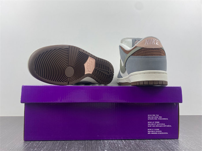 NK SB Dunk Low x Yuto Horigome FQ1180-001 detail 3