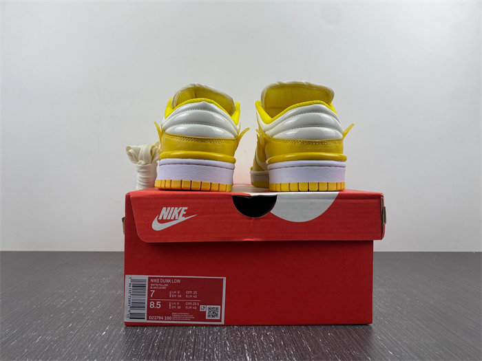 NK Dunk Low Twist “Vivid Sulfur” DZ2794-100 detail 5