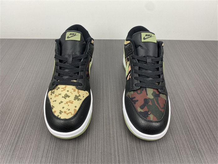 NK Dunk Low Crazy Camo DH0957-001 detail 4