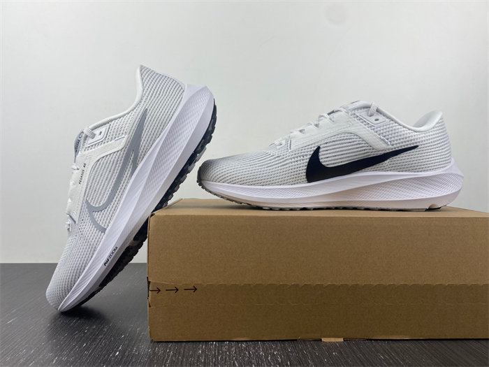 NK Air Zoom Pegasus 40 White Black Photon Dust DV3853-102 detail 2