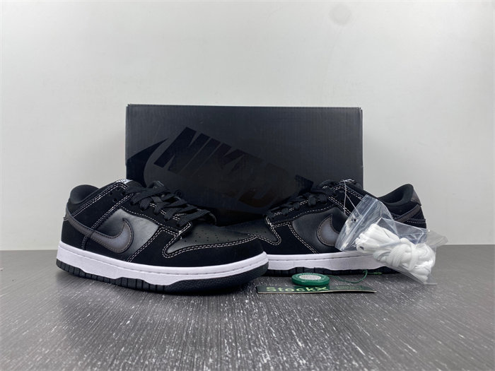 FD6923-001 NK Dunk Low Airbrush Swoosh Black