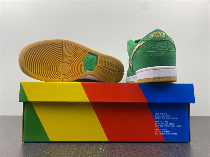 NK SB Dunk Low Pro St. Patrick's Day BQ6817 303 detail 6