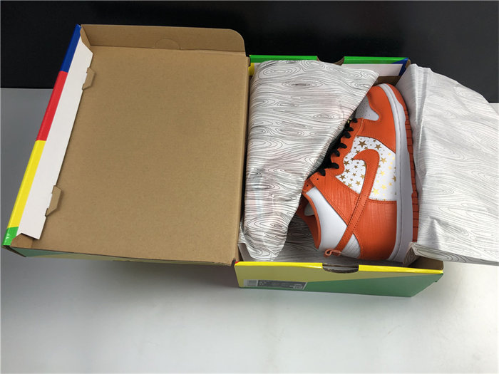 NK SB Dunk High Supreme Orange 307385-181 detail 7