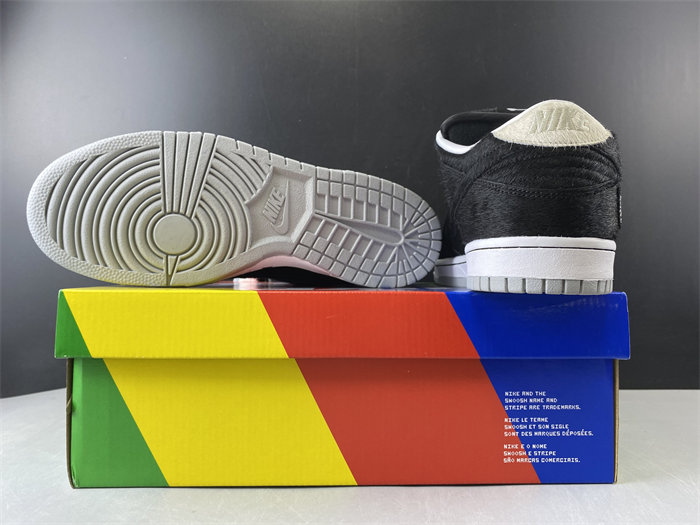 NK SB Dunk Low Medicom Toy CZ5127 001 detail 6