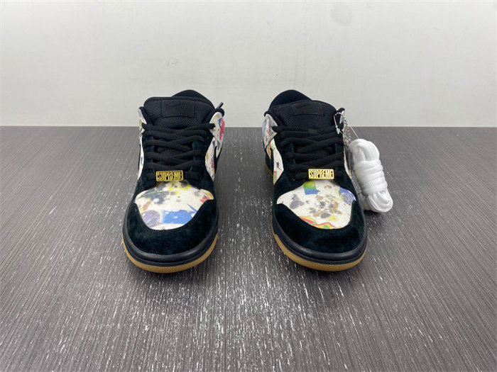NK SB Dunk Low Supreme Rammellzee FD8778-001 detail 6