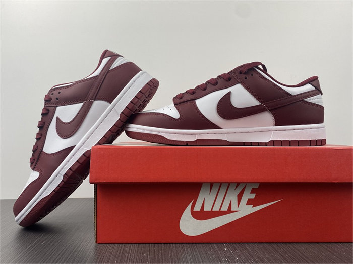 NK Dunk Low Bordeaux DD1503-108 detail 2