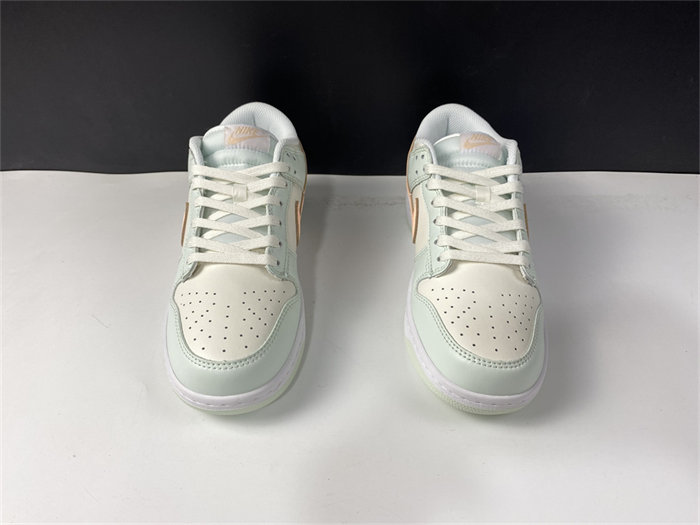 NK Dunk Low Barely Green DD1503-104 detail 4