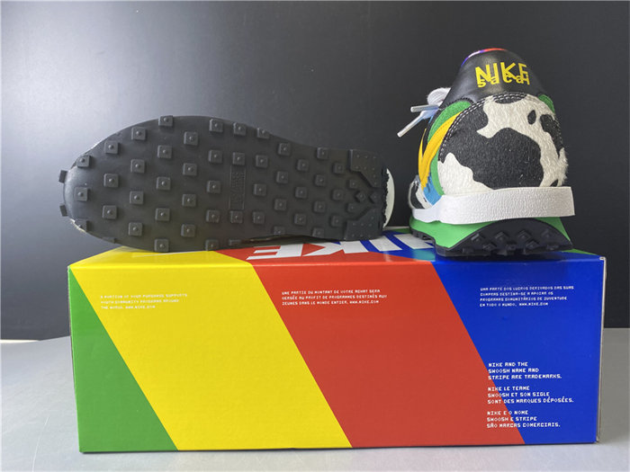NK LD Waffle sacai CN8899-006 detail 6
