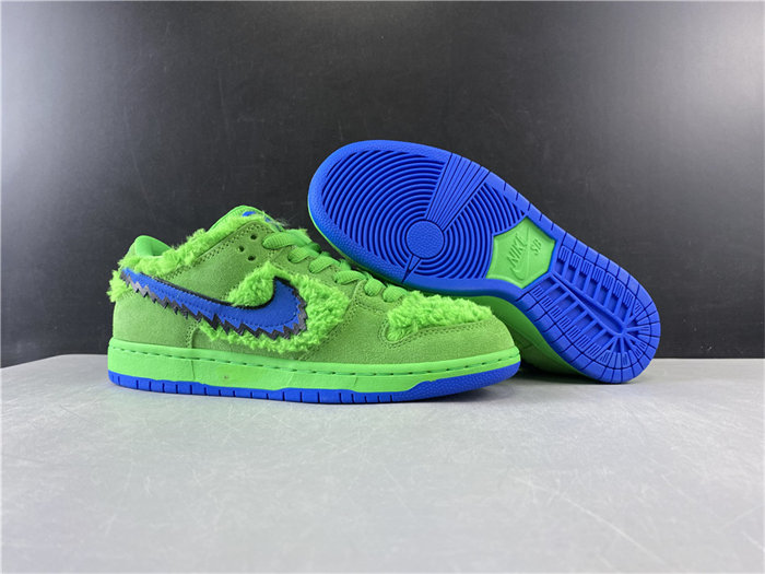 NK SB Dunk Low Grateful Dead Bears Green CJ5378-300 detail 3