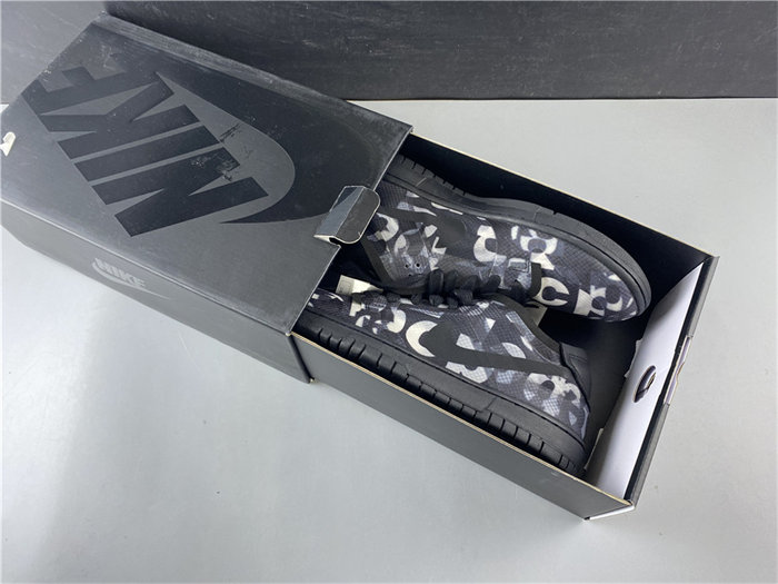NK Dunk Low Comme des Garcons Print CZ2675-001 detail 7