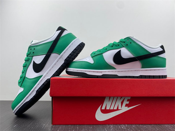 NK Dunk Low Celtics FN3612-300 detail 2