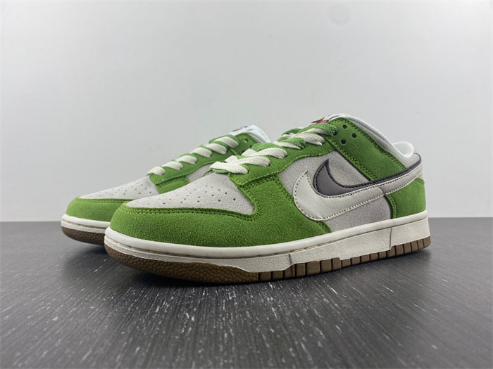 NK Dunk Low SE 85 DO9457-100 detail 7