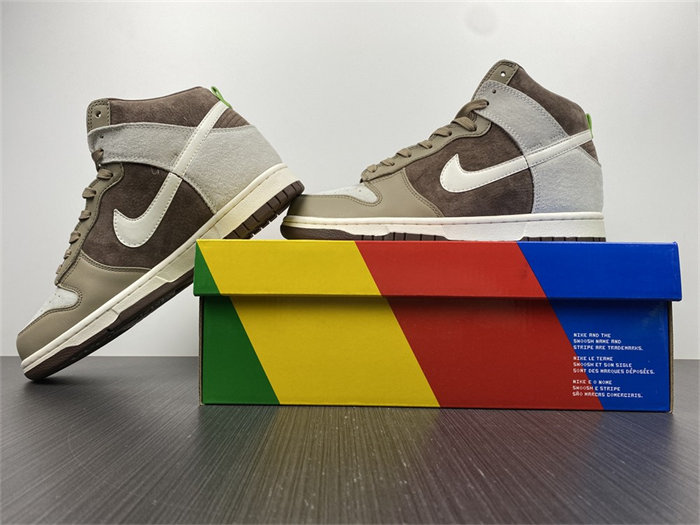 NK Dunk High Light Chocolate DH5348-100 detail 2