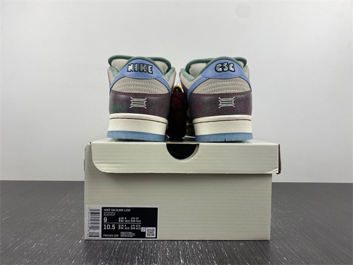 NK SB Dunk Low Crenshaw Skate Club FN4193-100 detail 5