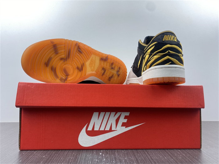 NK Dunk Low Year of the Tiger DQ5351-001 detail 6