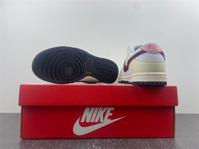 NK Dunk Low DD1503-117 detail 3