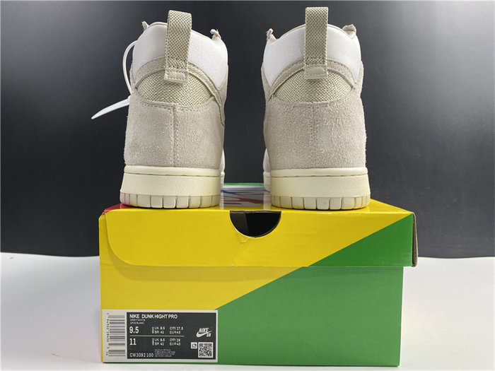 NK Dunk High Notre Light Orewood Brown CW3092 100 detail 5
