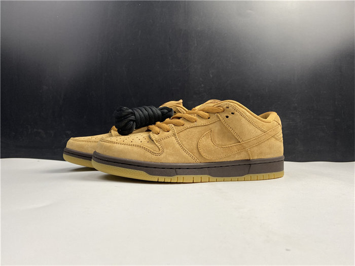 NK SB Dunk Low Wheat BQ6817-204