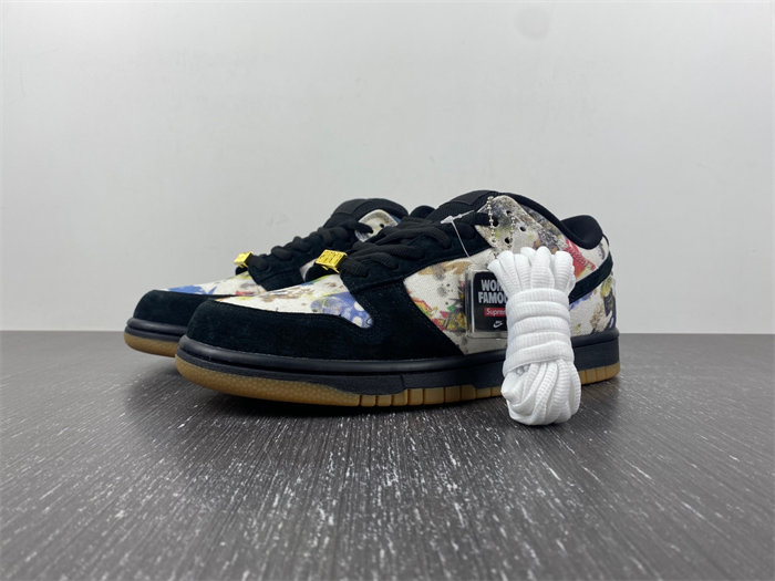 NK SB Dunk Low Supreme Rammellzee FD8778-001 detail 7