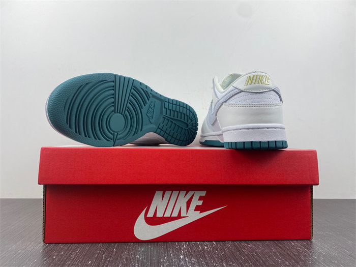 NK DUNK LOW 2023 FD9911-101 detail 3