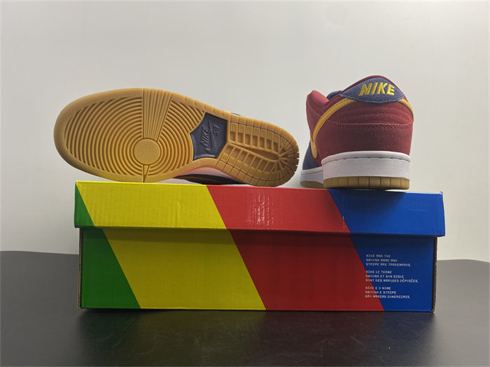 NK SB Dunk Low Barcelona DJ0606-400 detail 6