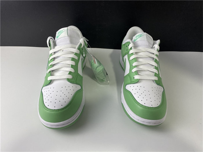 NK SB Dunk Low Green Tender powder CU1726-188 detail 4