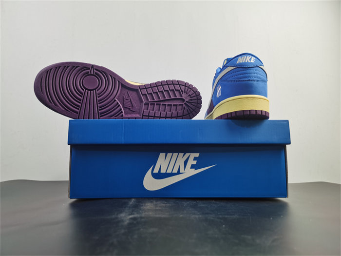 NK Dunk Low Undefeated 5 On It Dunk vs. AF1 DH6508-400 detail 6