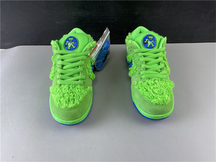 NK SB Dunk Low Grateful Dead Bears Green CJ5378-300 detail 4