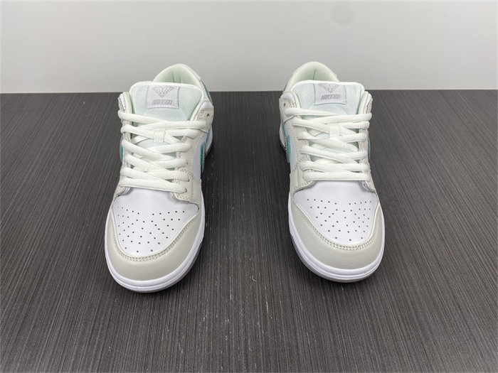 NK SB Dunk Low Diamond Supply Co White Diamond BV1310-100 detail 4