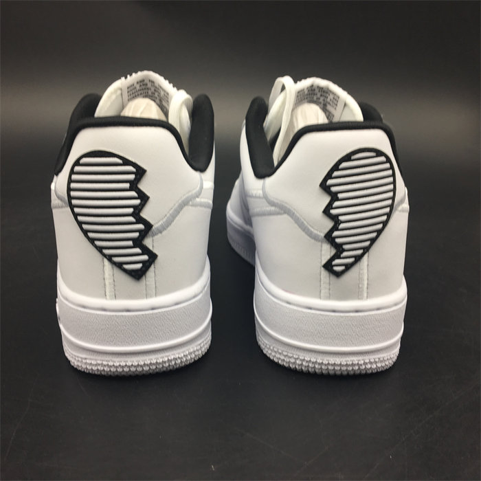 NK Air Force 1 Low Valentine's Day AJ0867-100 detail 5