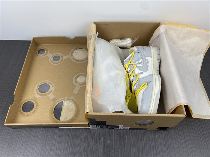NK Dunk Low OW Lot 29 DM1602-103 detail 7