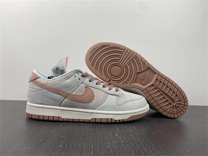 NK Dunk Low Fossil Rose DH7577-001 detail 3