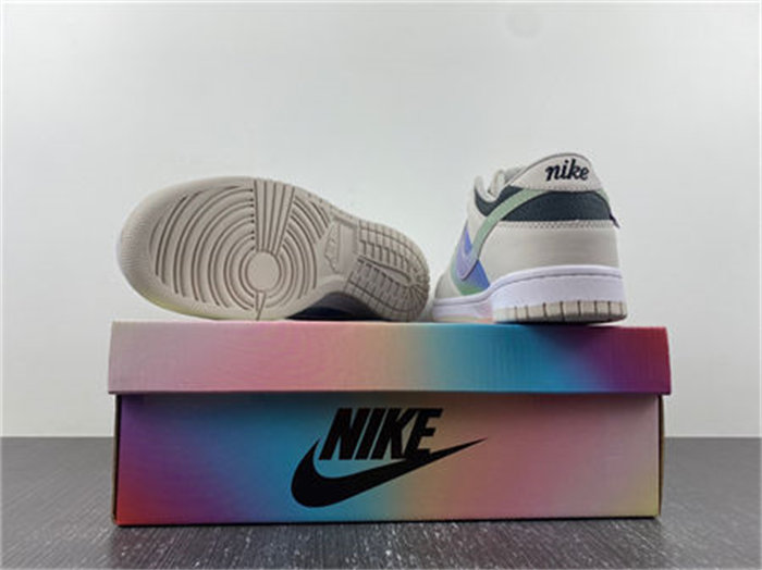 NK Dunk Low RU2236-565 detail 3