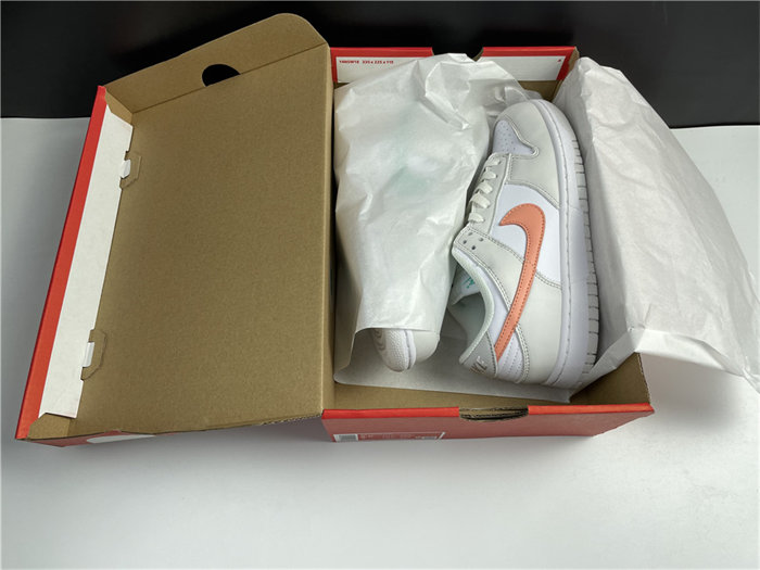 NK Dunk Low Tropical Twist CW1590-101 detail 7