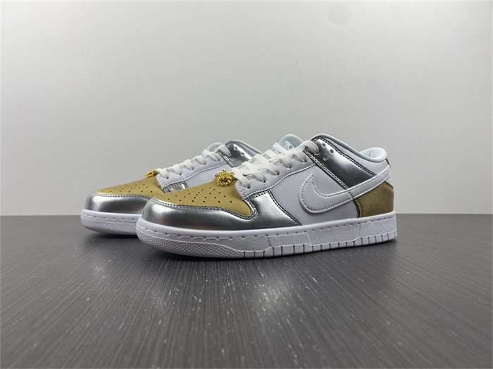 NK Dunk Low Heirloom DH4403-700