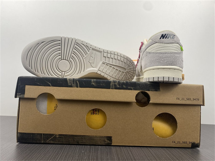 NK Dunk Low OW Lot 35 DJ0950-114 detail 6