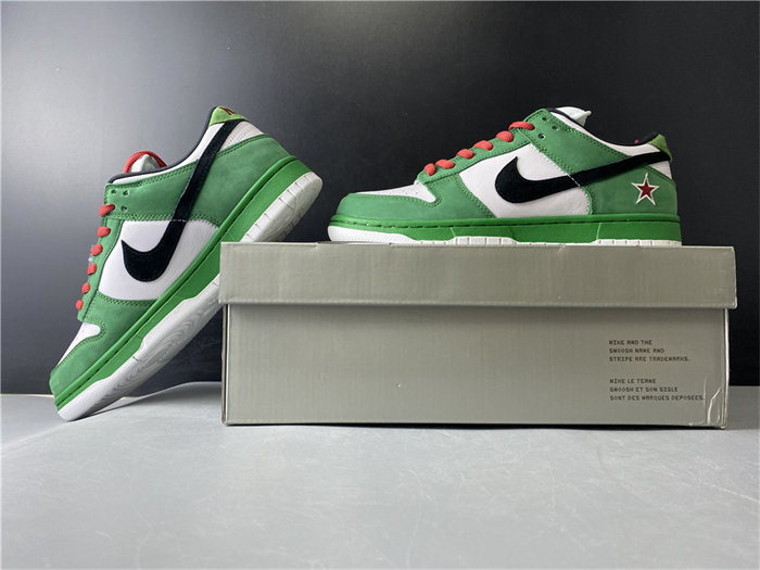 NK Dunk SB Low Heineken 304292-302 detail 2