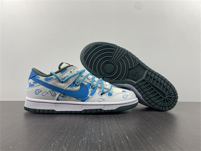 NK Dunk Low RETRO DH0957-100 detail 3