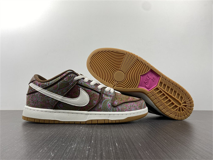 NK SB Dunk Low Pro Paisley Brown DH7534-200 detail 3
