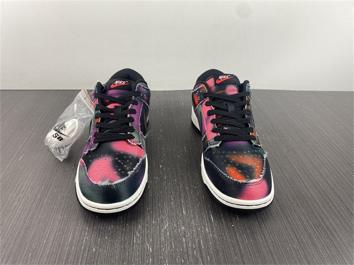 NK Dunk Low Graffiti Pink DM0108-002 detail 4