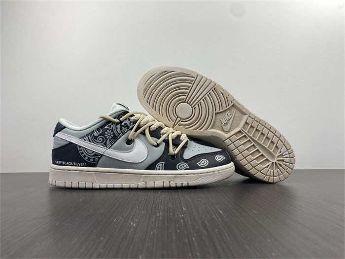NK Dunk Low RETRO DD1503-109 detail 3