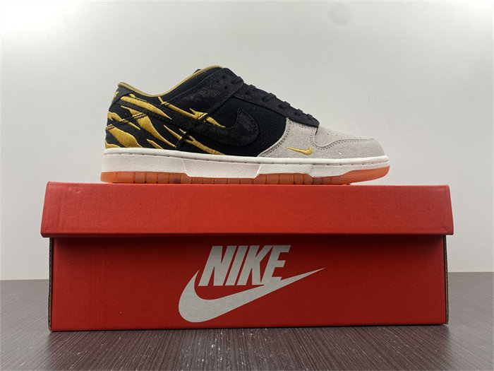 NK Dunk Low Year of the Tiger DQ5351-001 detail 7