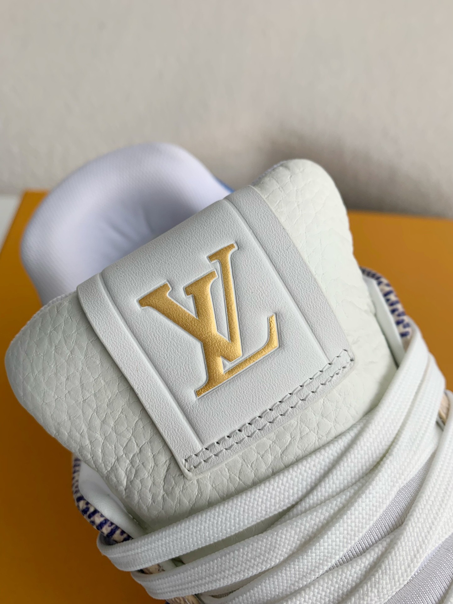 L X V New Trainer Sneakers detail 10