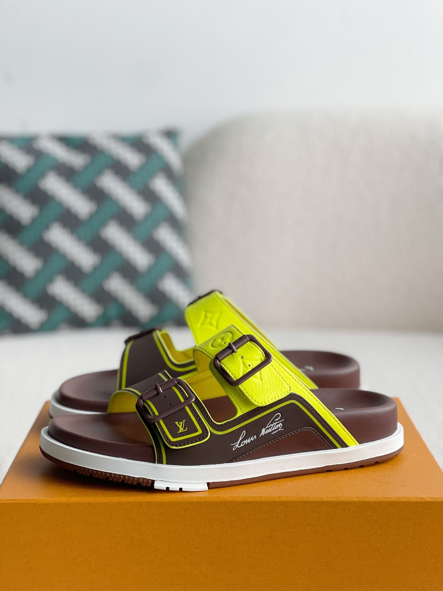 L X V MAN SLIPPERS