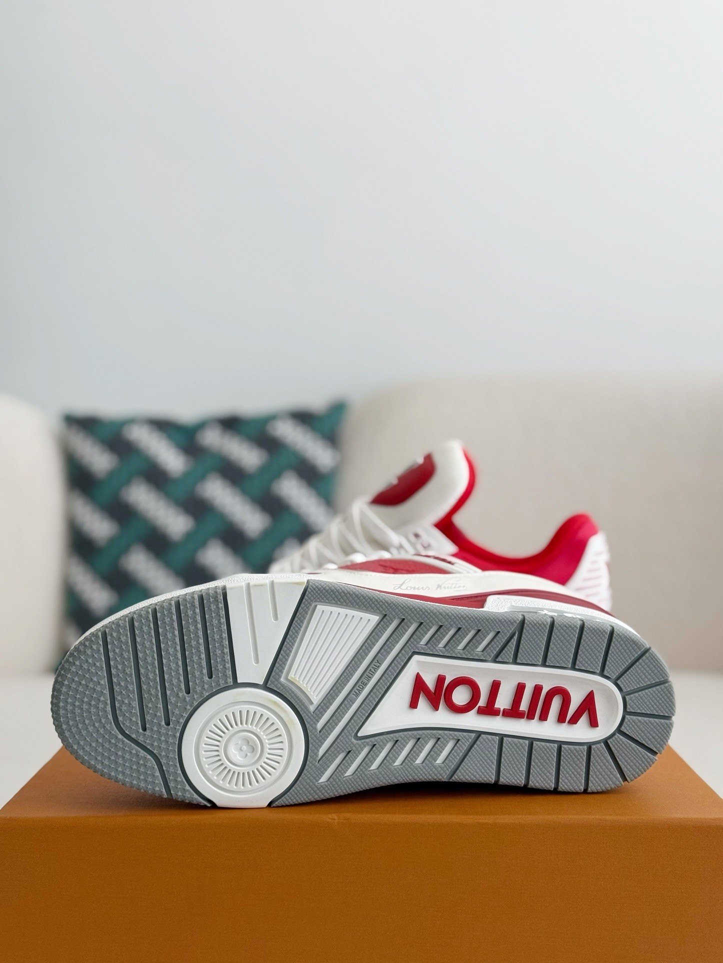 L X V TRAINER SNEAKERS detail 5