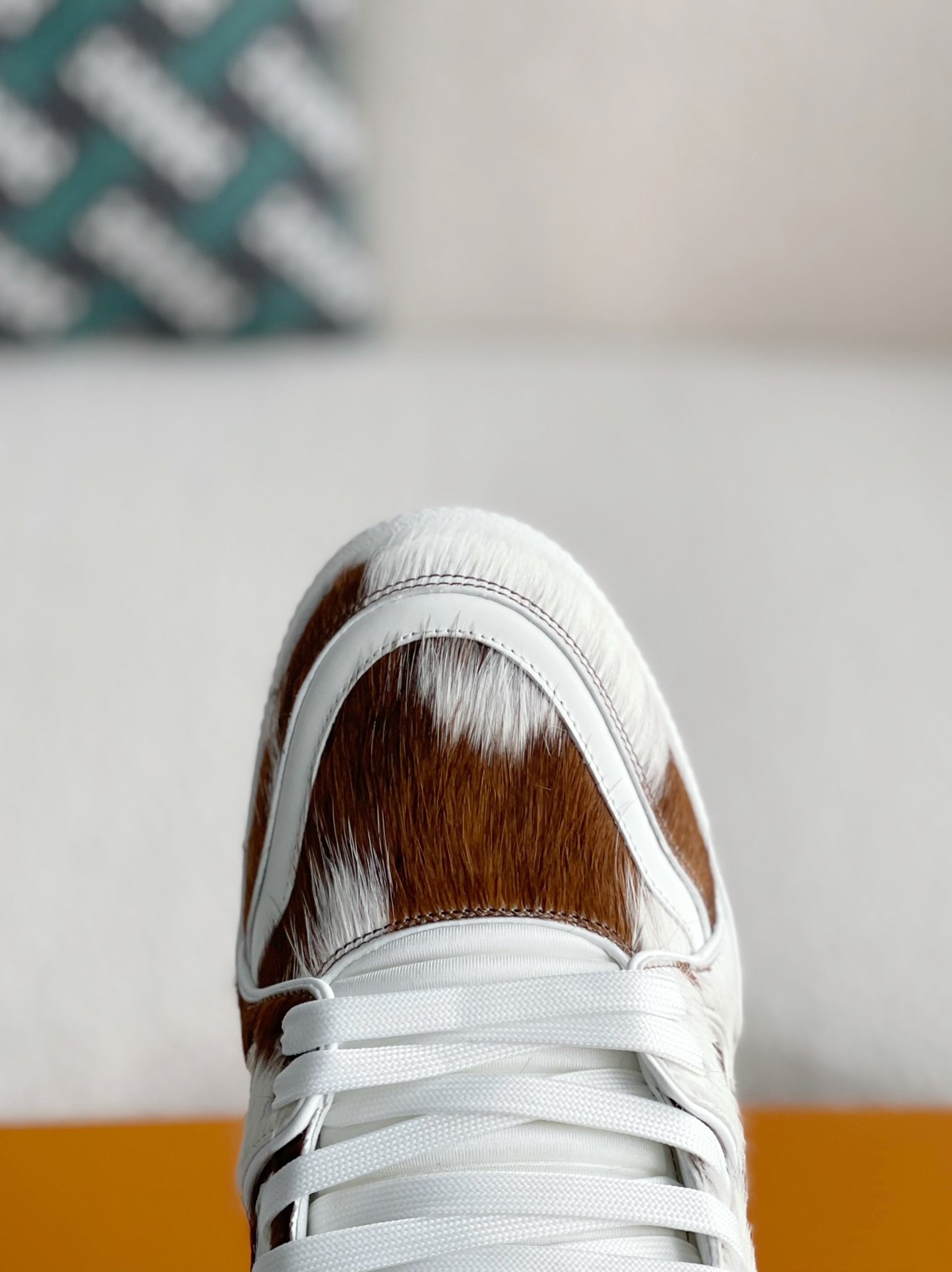 L X V SNEAKERS detail 9