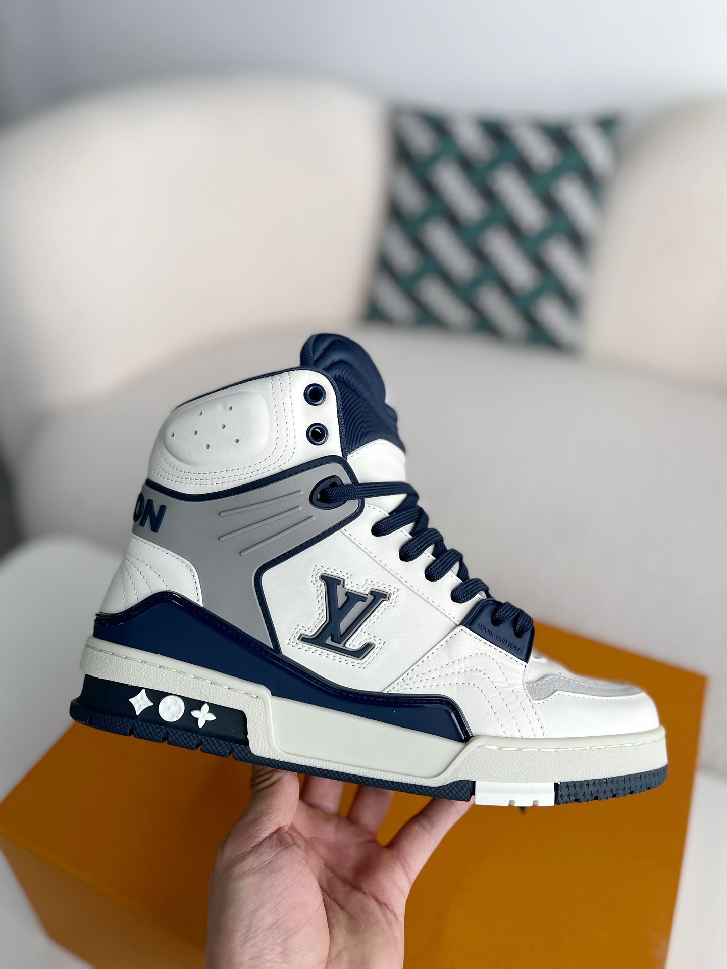 L X V TRAINER SNEAKERS(Men's style) detail 6